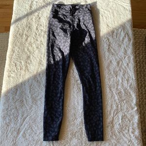 Sarah’s Day x White Fox Boutique animal print leggings size small